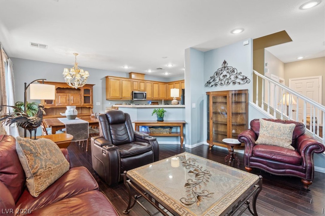 Photo 6 of 29, 9116 Alpine Grove Avenue #103