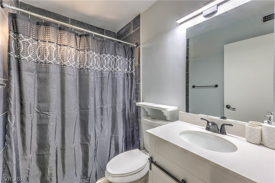 Photo 21 of 27, 5045 Spencer Street #B