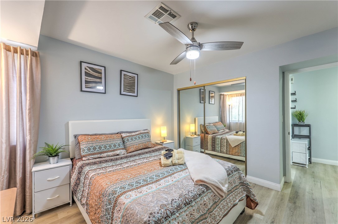 Photo 23 of 27, 5045 Spencer Street #B