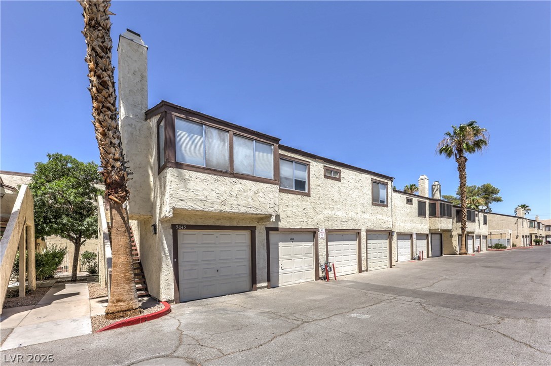 Photo 3 of 5045 Spencer Street #B