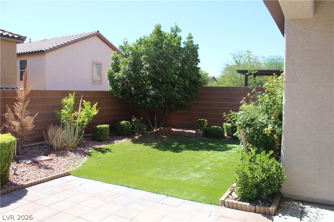 Photo 3 of 10266 Copalito Drive