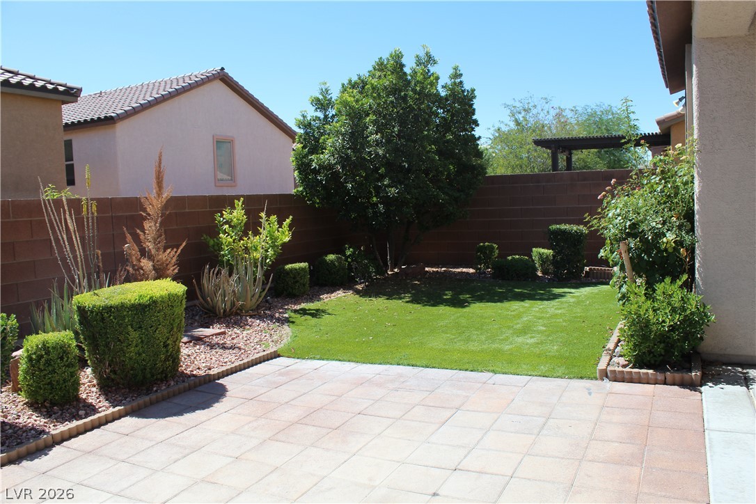Photo 4 of 10266 Copalito Drive