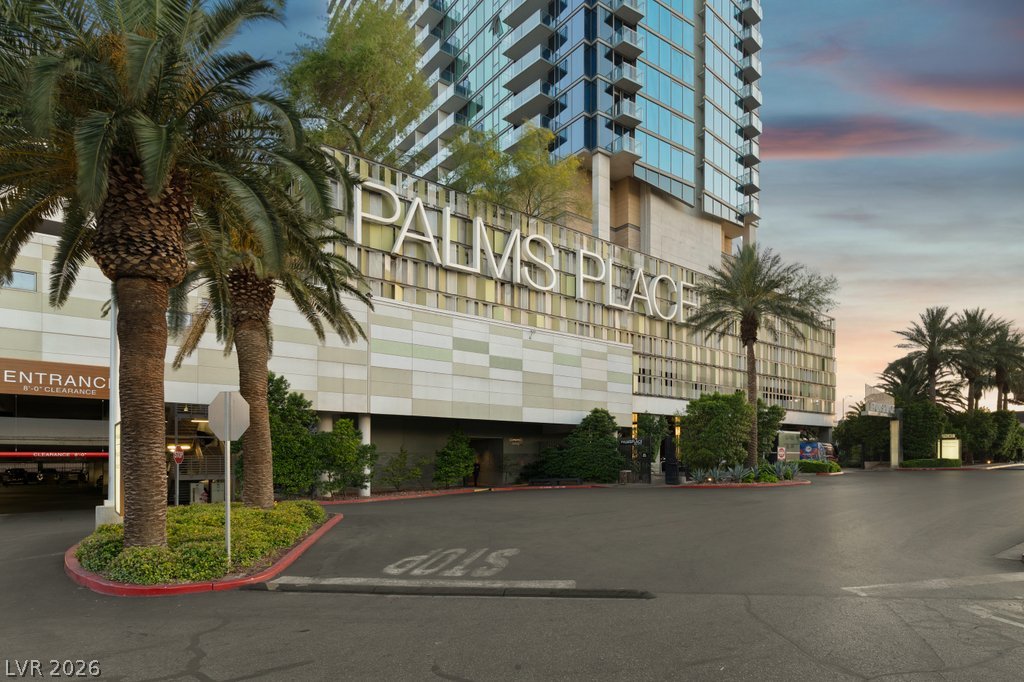 Photo 4 of 4381 W Flamingo Road #51301
