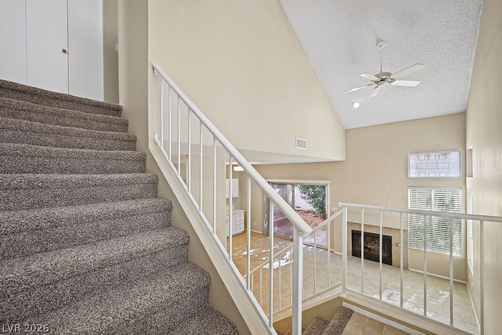 Photo 4 of 1716 Comstock Drive