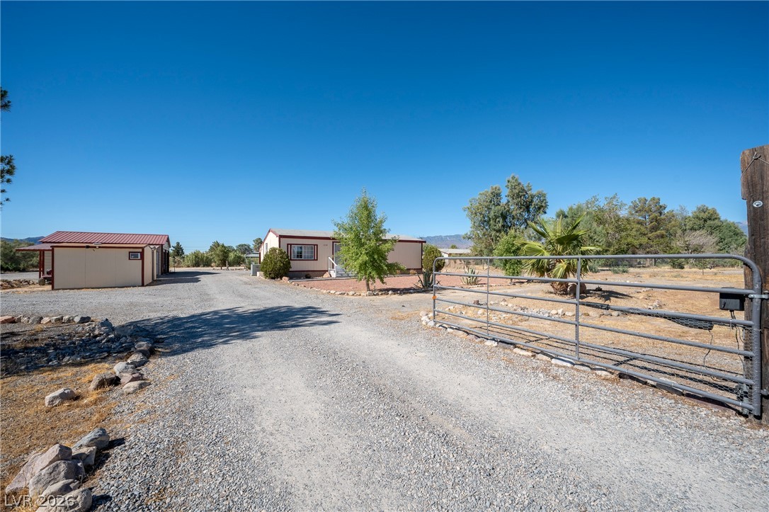 Photo 6 of 43, 1310 Black Street