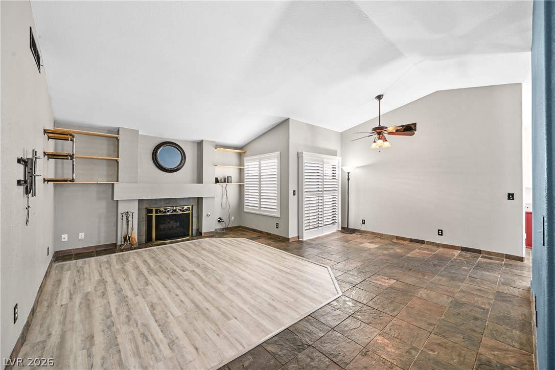 Photo 9 of 31, 301 Lander Drive