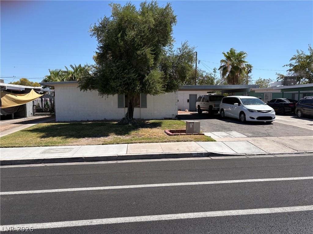1220 E Saint Louis Avenue, Las Vegas 89104