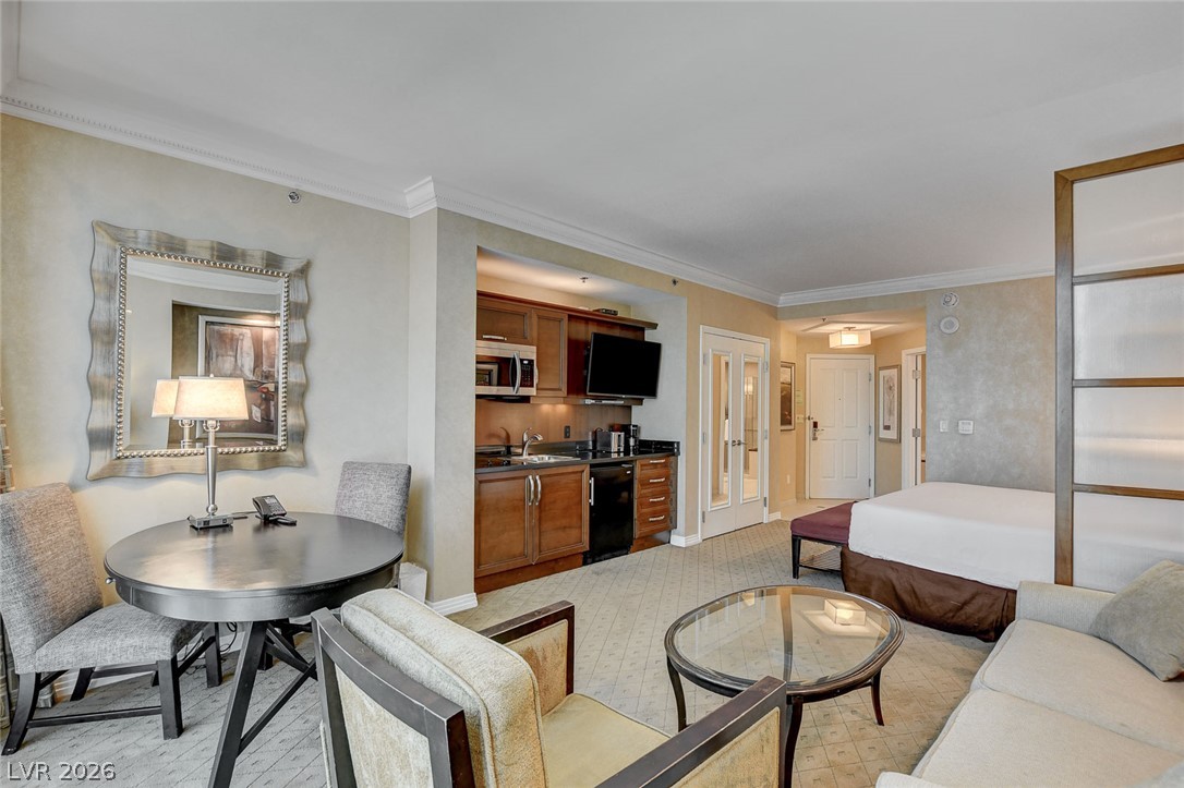 Photo 13 of 43, 145 E Harmon Avenue #1419