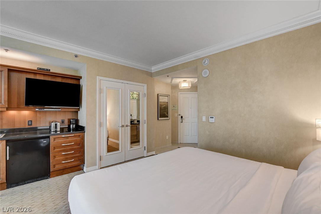 Photo 6 of 43, 145 E Harmon Avenue #1419
