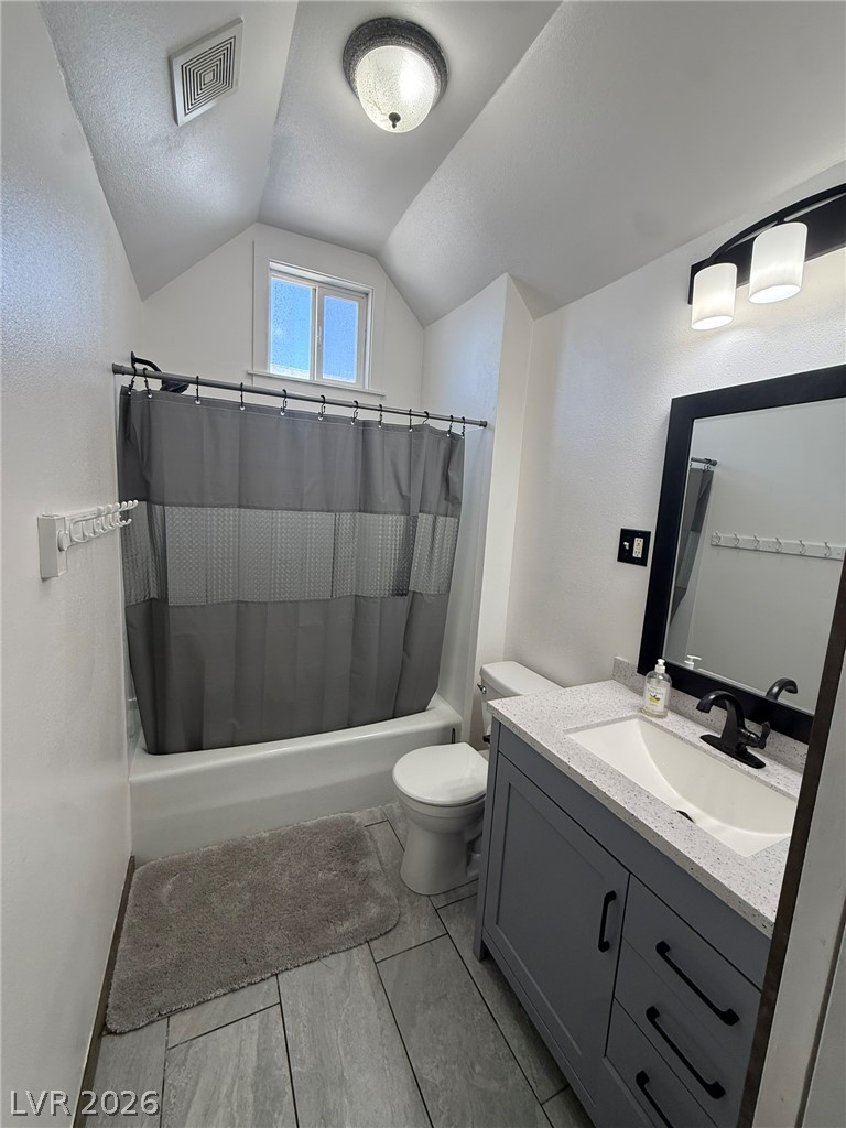 Photo 7 of 44, 703 Canyon Street
