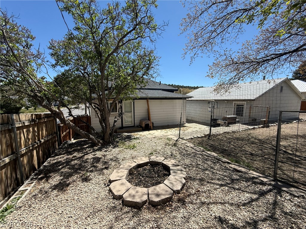 Photo 36 of 44, 703 Canyon Street