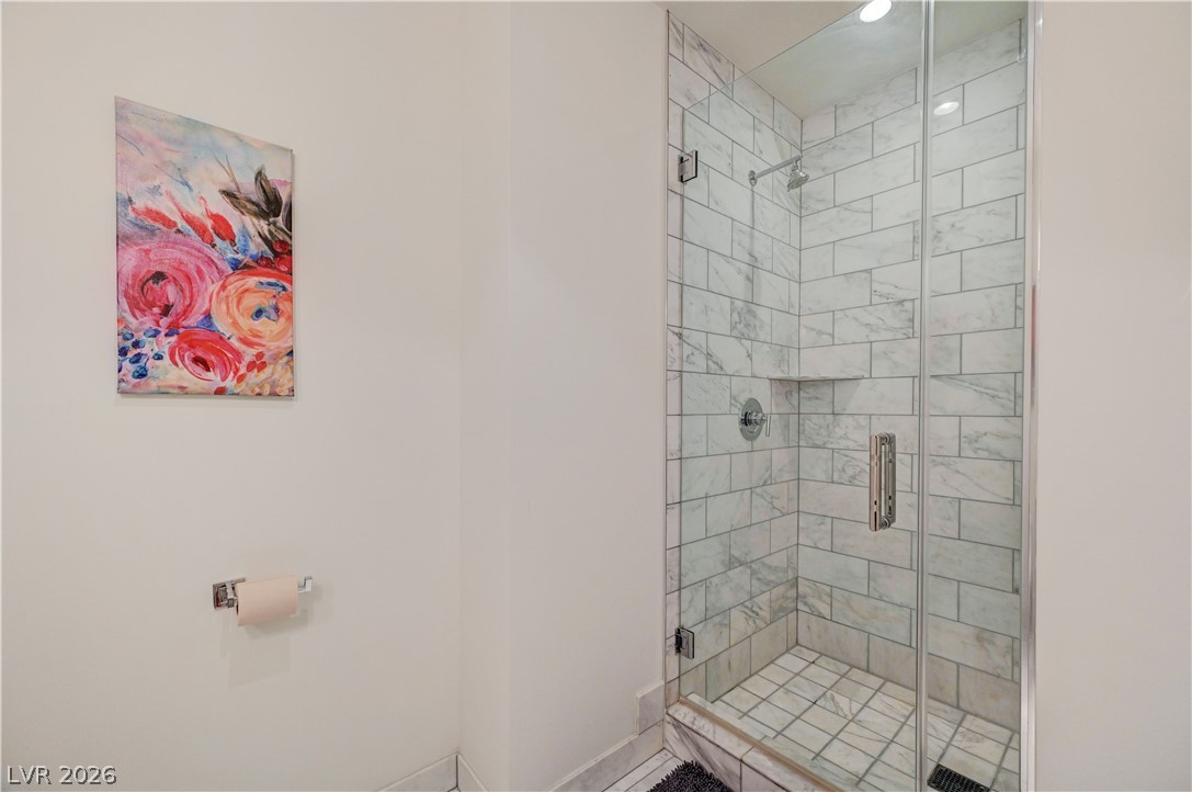Photo 34 of 43, 4471 Dean Martin Drive #1104