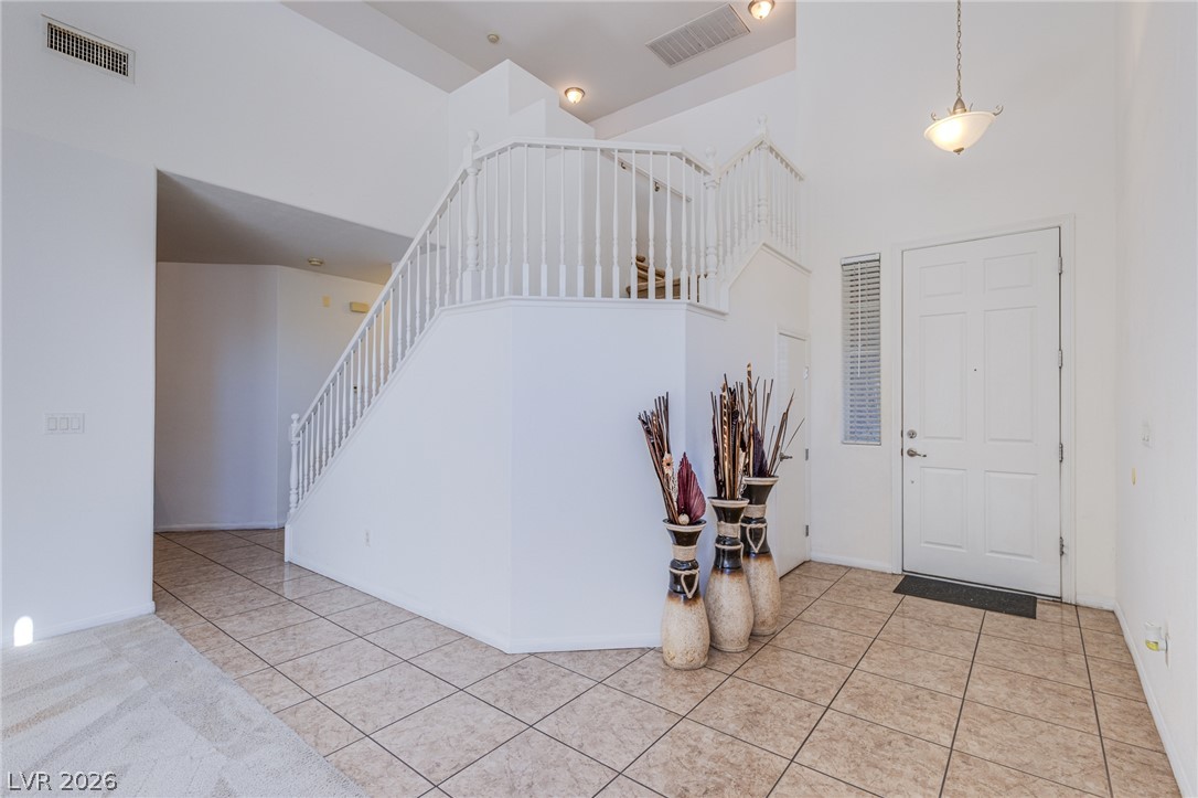 Photo 3 of 124 SHARP EDGE Avenue