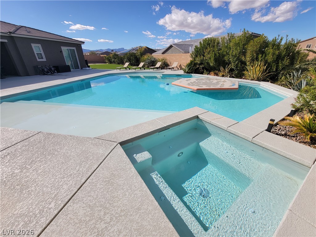 Photo 3 of 8740 S Pioneer Way