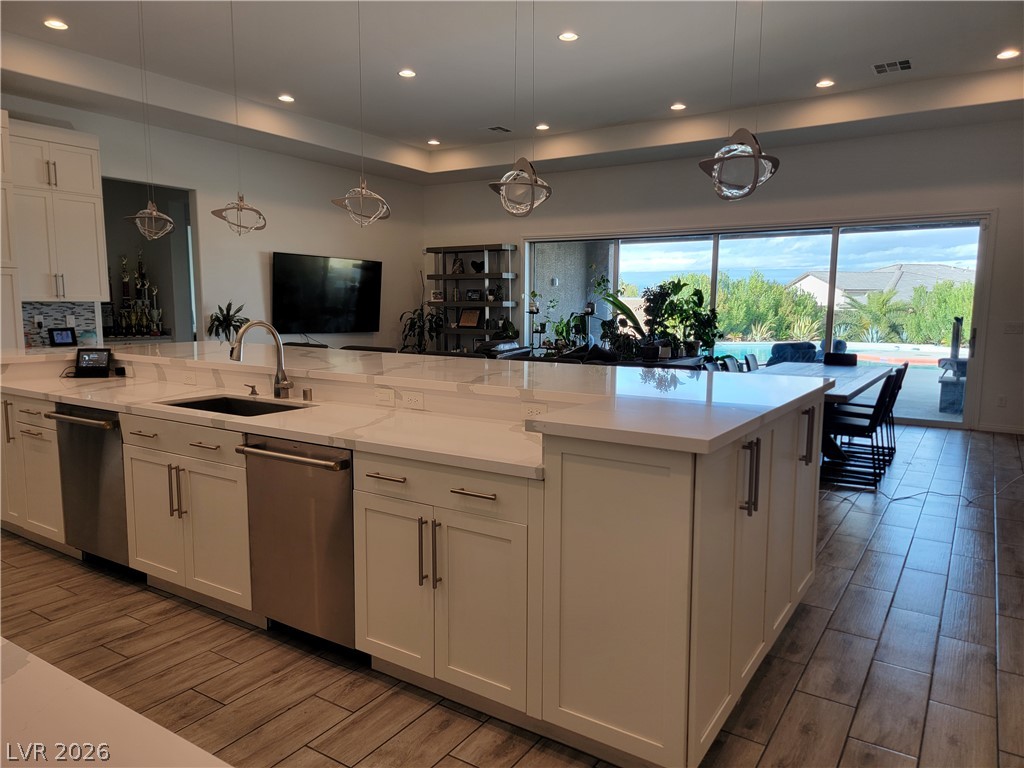 Photo 8 of 36, 8740 S Pioneer Way