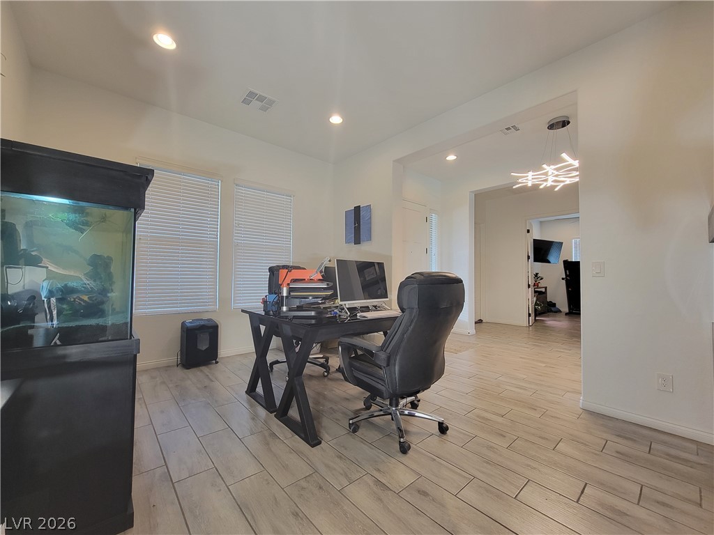 Photo 23 of 36, 8740 S Pioneer Way