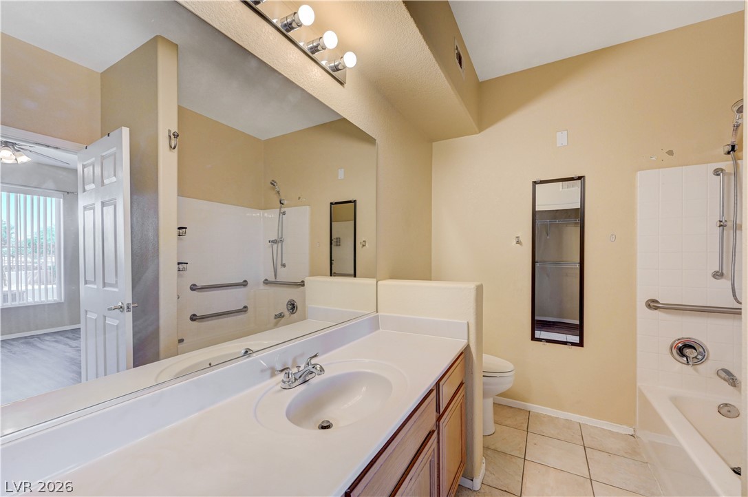 Photo 34 of 40, 7127 S Durango Drive #108