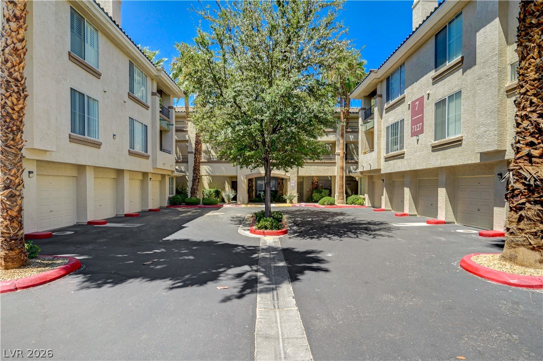7127 S Durango Drive #108, Las Vegas