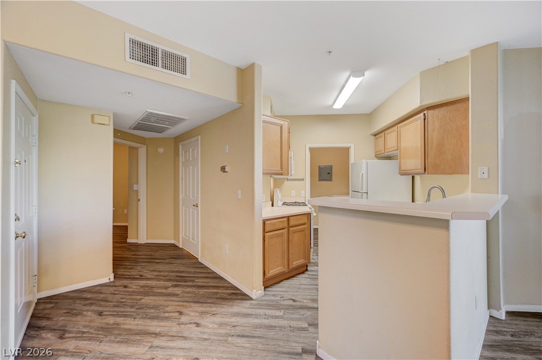Photo 18 of 40, 7127 S Durango Drive #108
