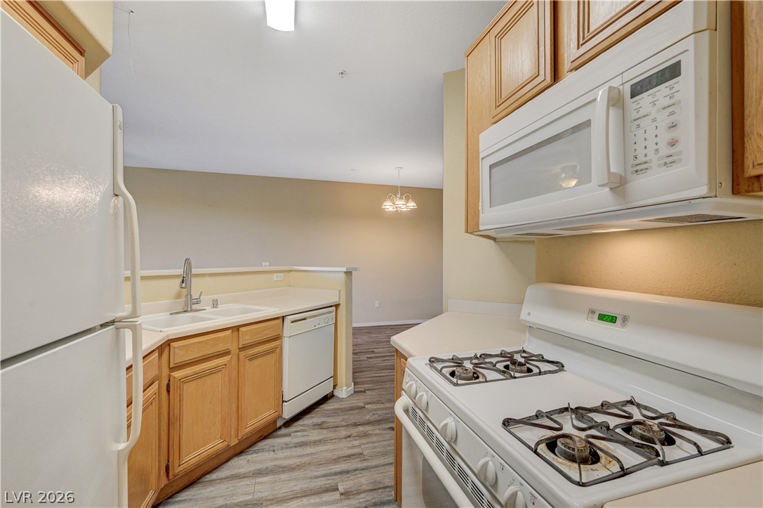 Photo 19 of 40, 7127 S Durango Drive #108