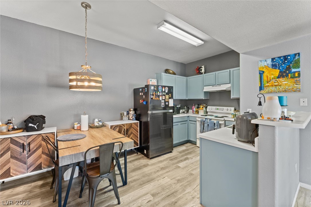 Photo 6 of 22, 2041 Hussium Hills Street #207