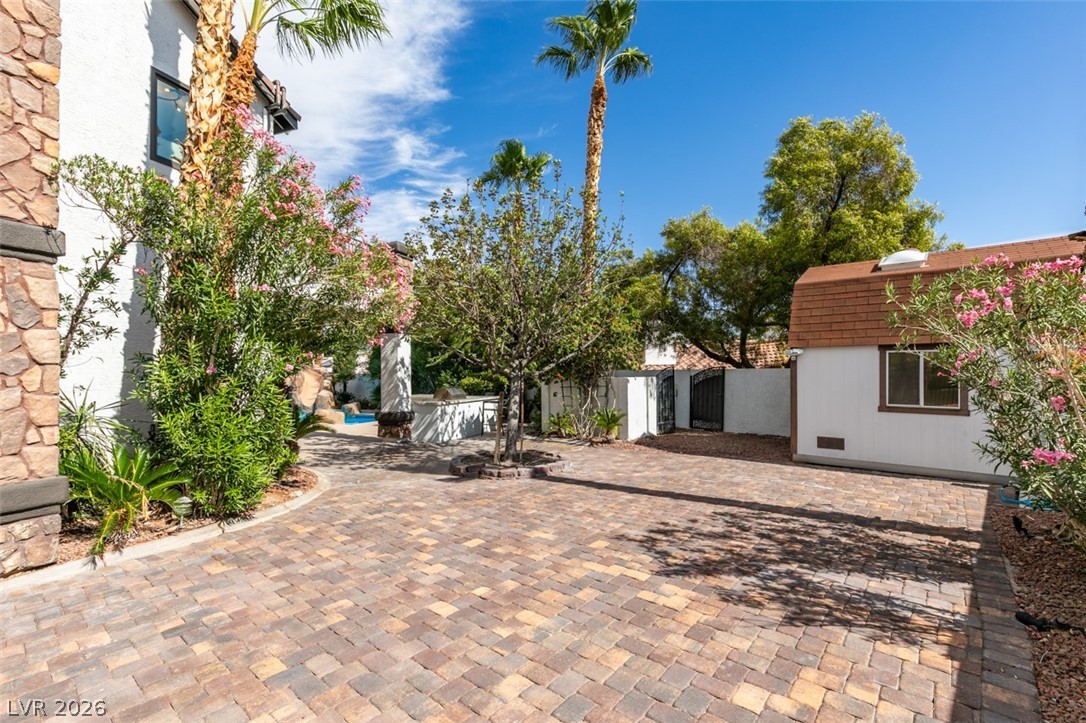 Photo 63 of 84, 2200 Paseo Court