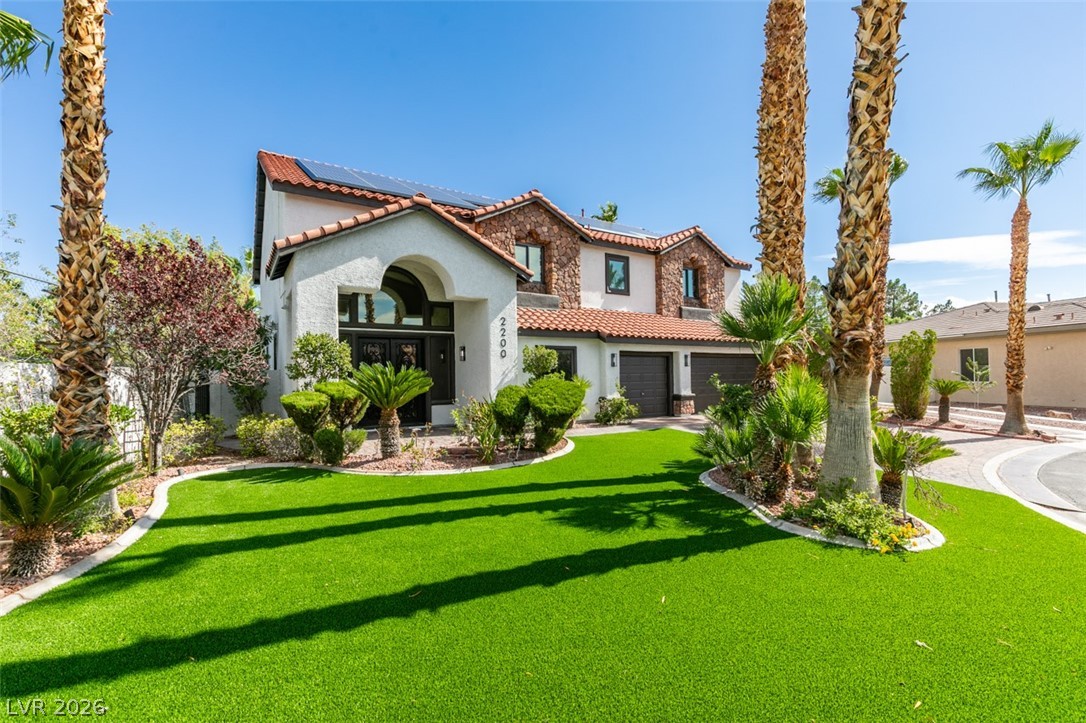 Photo 3 of 2200 Paseo Court