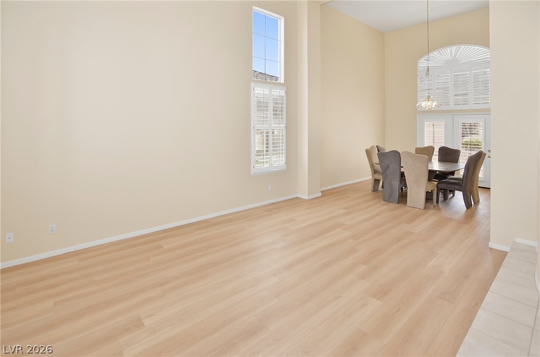 Photo 10 of 60, 3755 Broadmead Street