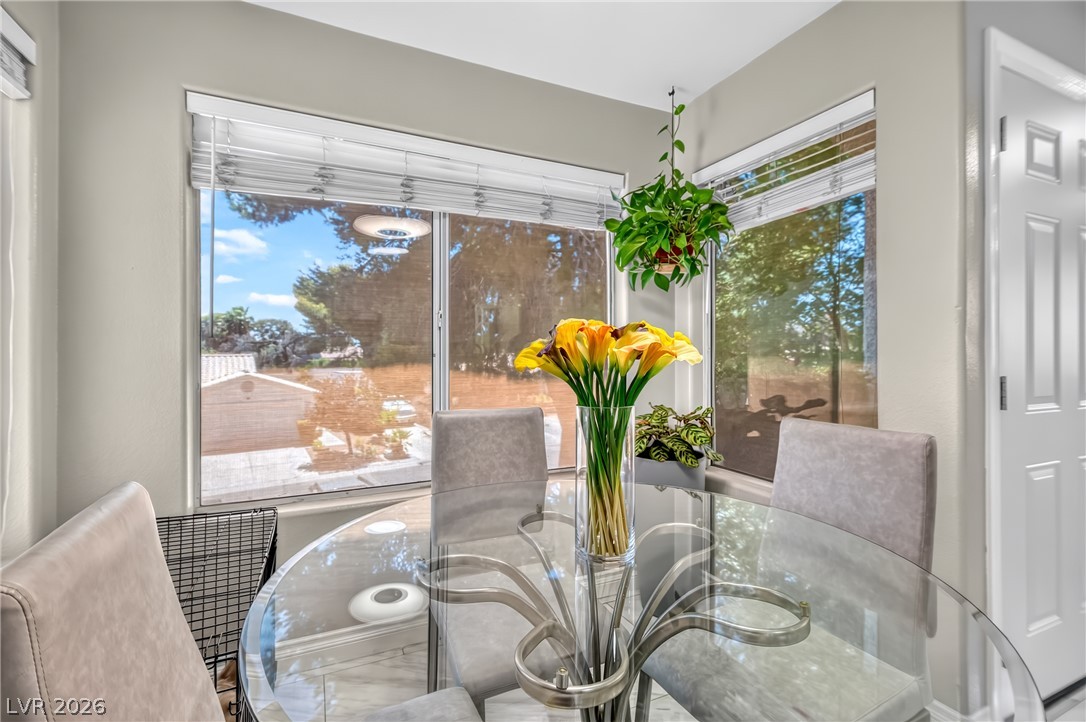 Photo 9 of 27, 3078 Tarpon Drive #203