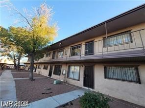 Photo 19 of 21, 615 S Royal Crest Circle #10