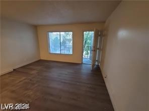 Photo 14 of 21, 615 S Royal Crest Circle #10