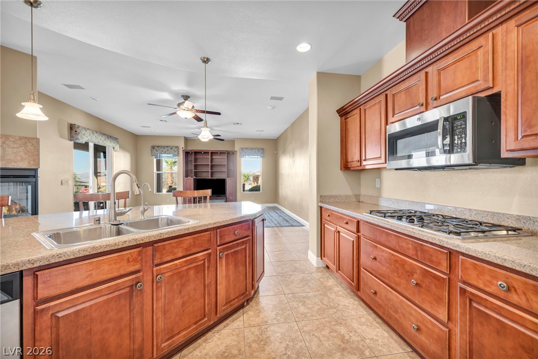 Photo 7 of 57, 5960 Michelli Crest Way