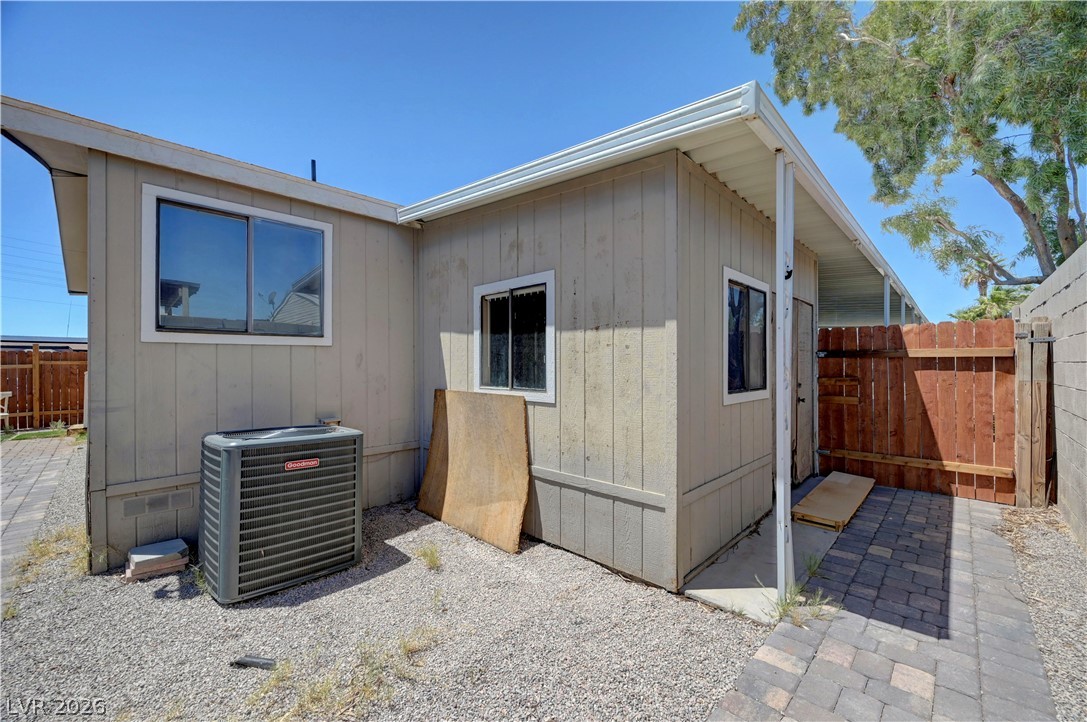 Photo 51 of 53, 5997 Castlemont Avenue
