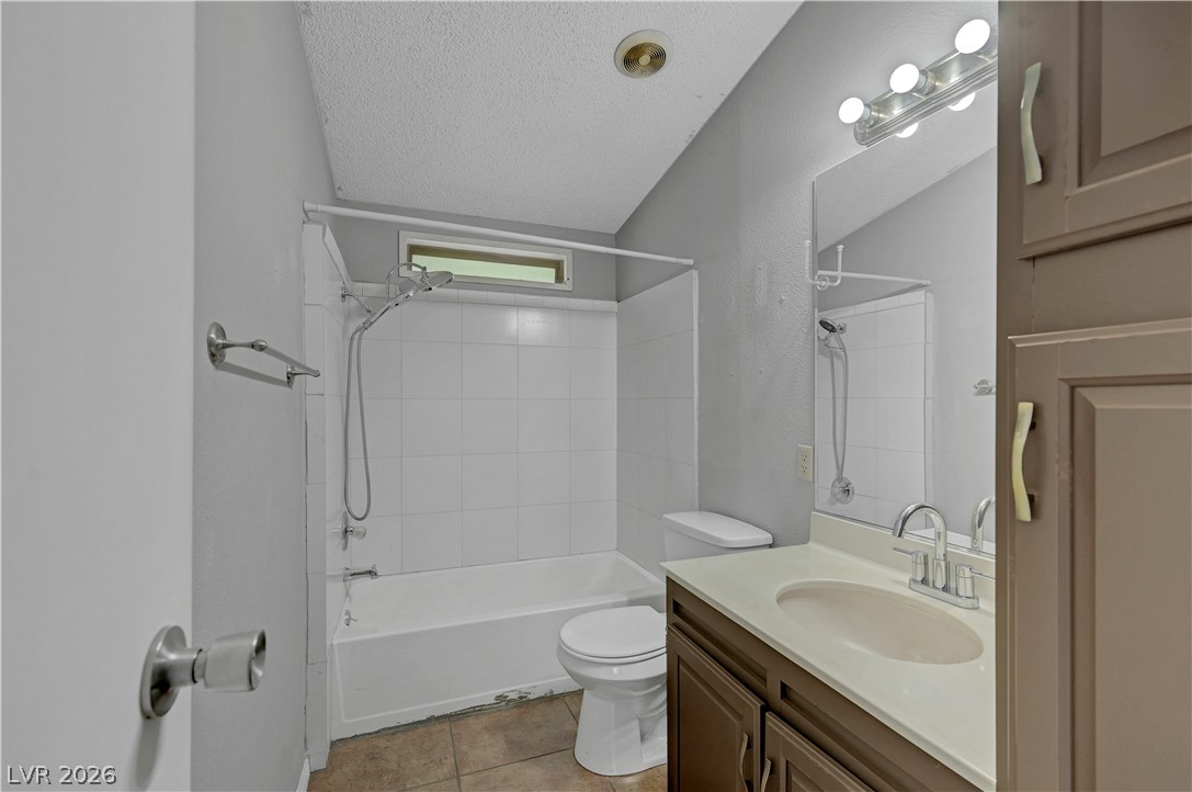 Photo 38 of 53, 5997 Castlemont Avenue