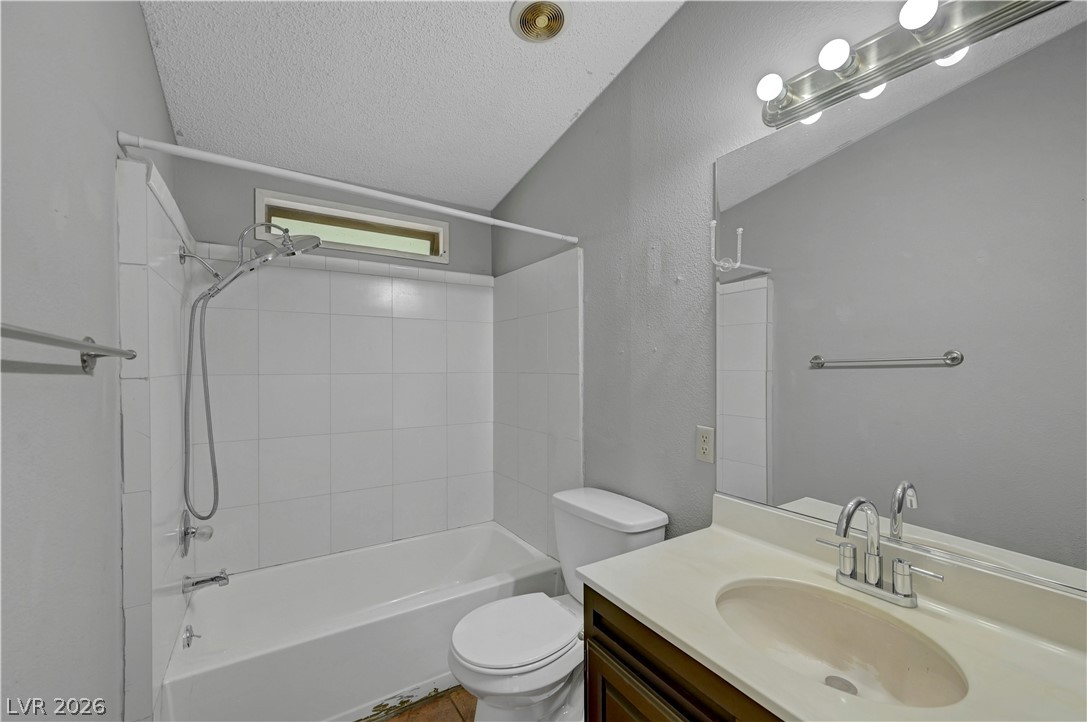 Photo 39 of 53, 5997 Castlemont Avenue