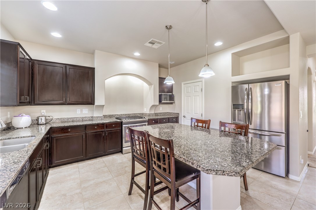 Photo 9 of 27, 6042 Crown Palms Avenue