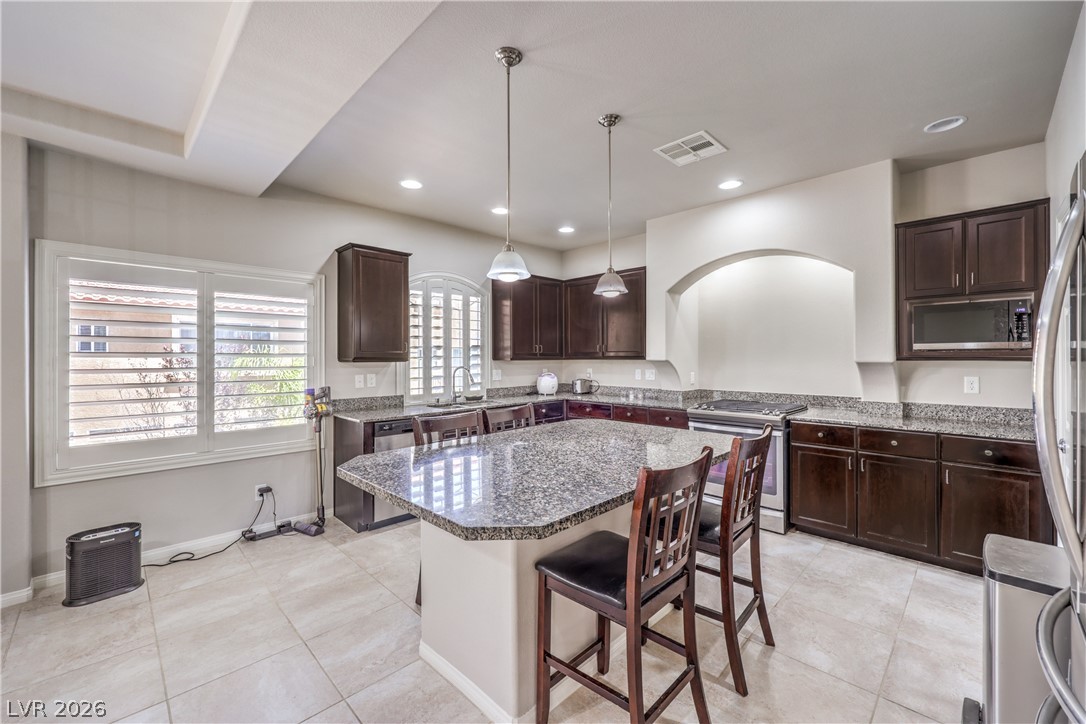 Photo 10 of 27, 6042 Crown Palms Avenue