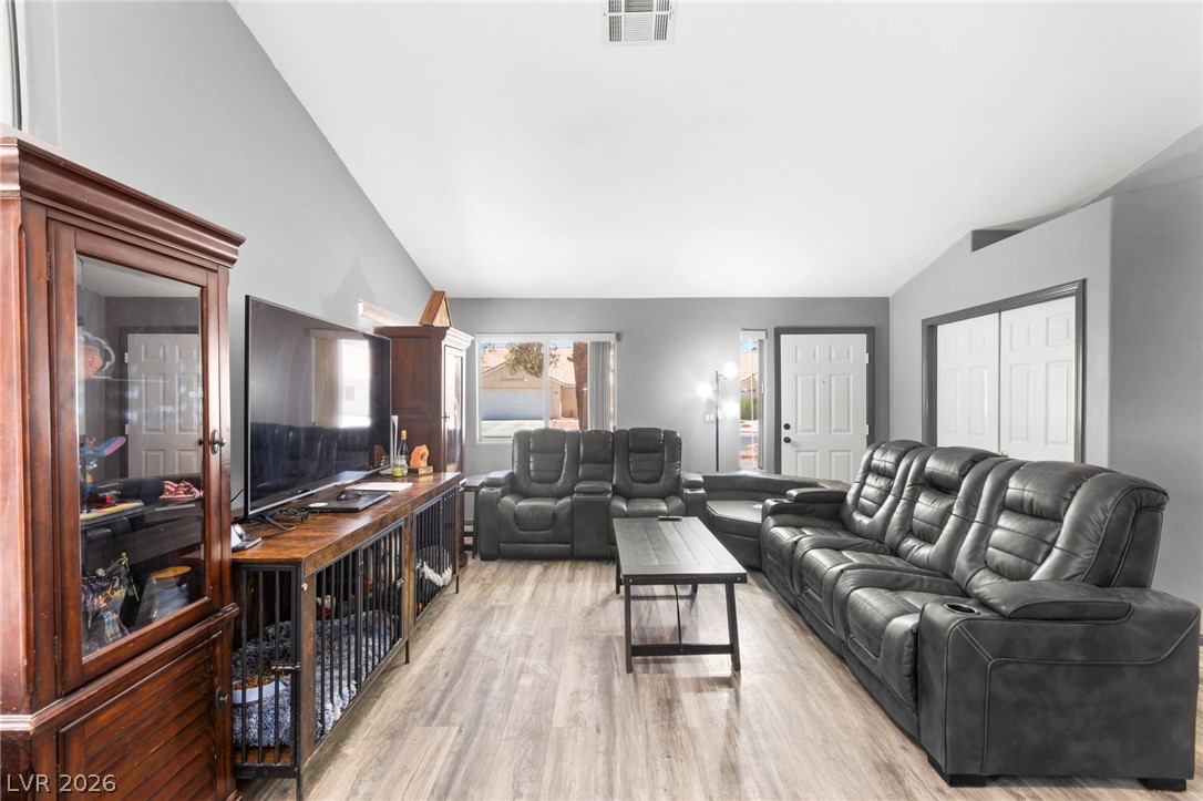 Photo 5 of 4689 Canna Drive