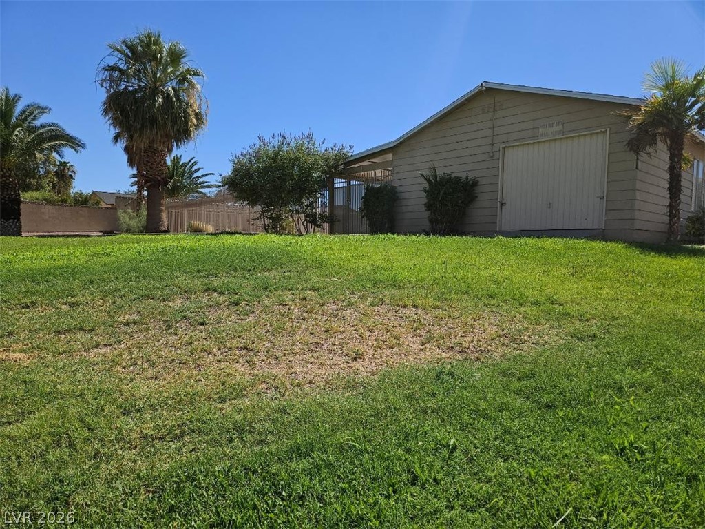 Photo 2 of 4972 Larkspur Street