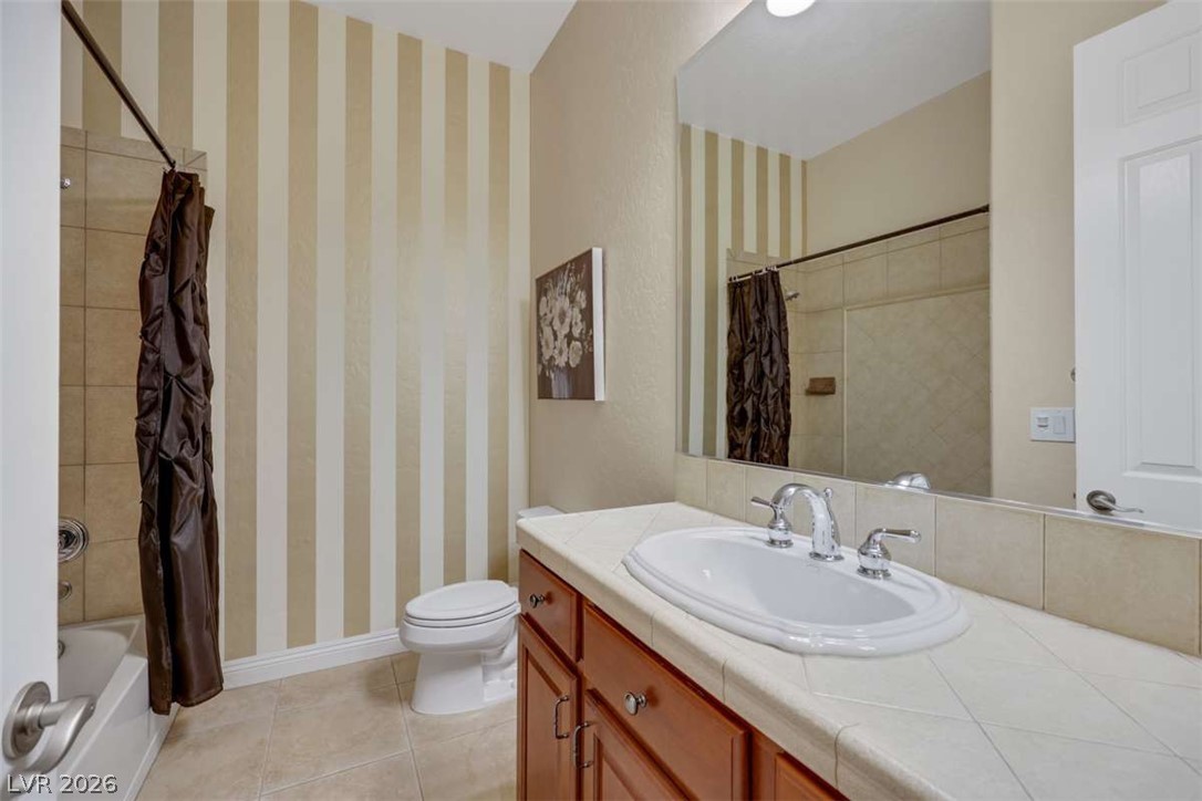 Photo 16 of 29, 2756 Kilwinning Drive