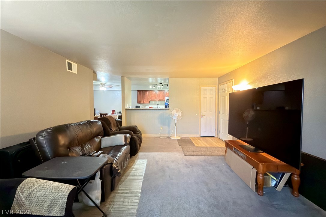 Photo 6 of 20, 2451 N Rainbow Boulevard #2143