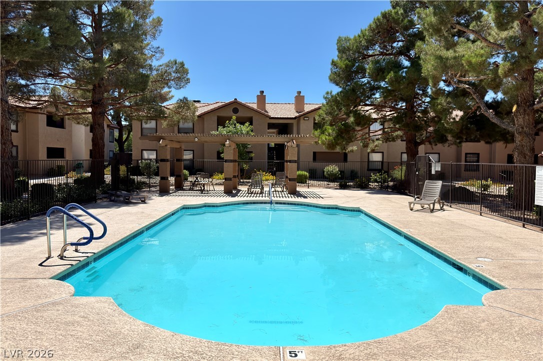 Photo 15 of 20, 2451 N Rainbow Boulevard #2143