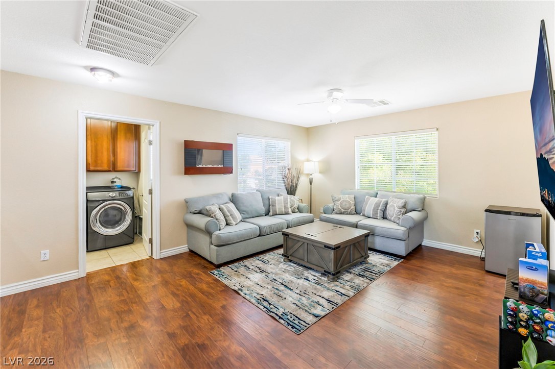 Photo 19 of 42, 309 Sierra Breeze Avenue