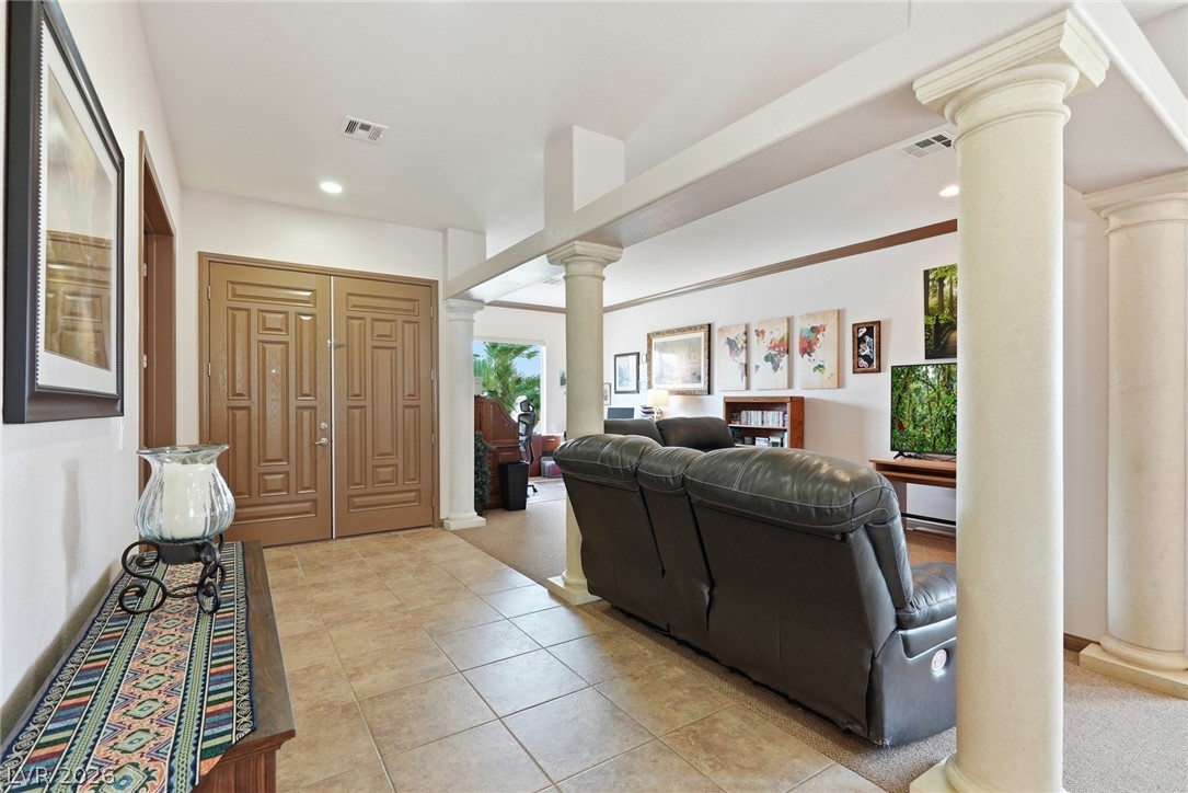 Photo 4 of 5612 Lusitano Street
