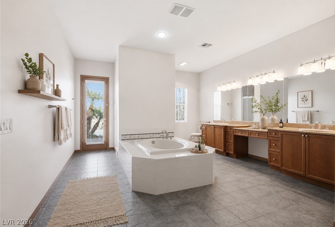Photo 19 of 43, 5612 Lusitano Street