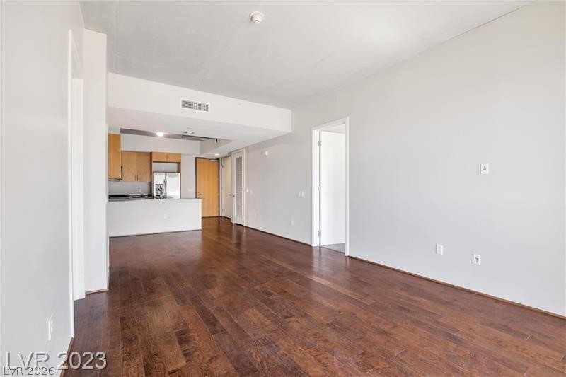 Photo 4 of 353 E Bonneville Avenue #375