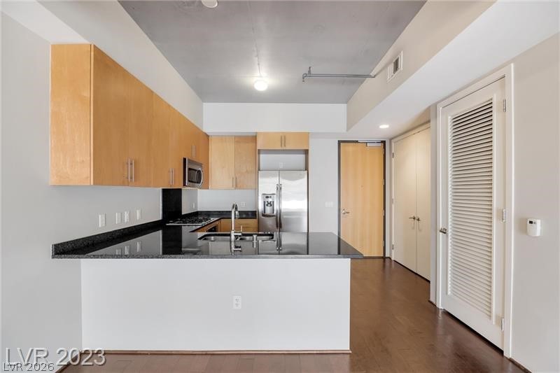 Photo 7 of 33, 353 E Bonneville Avenue #375