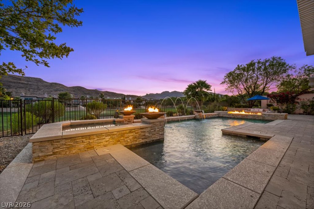 2393 Calico Creek Court, Las Vegas 89135