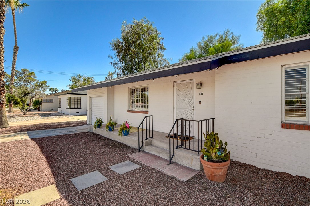Photo 4 of 1134 Westwood Drive