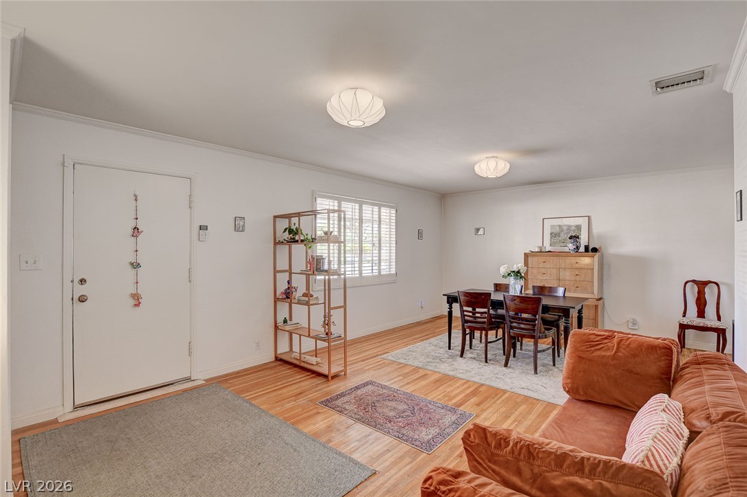 Photo 5 of 1134 Westwood Drive